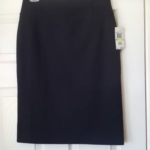 *NEW* MICHAEL KORS BLACK SKIRT.